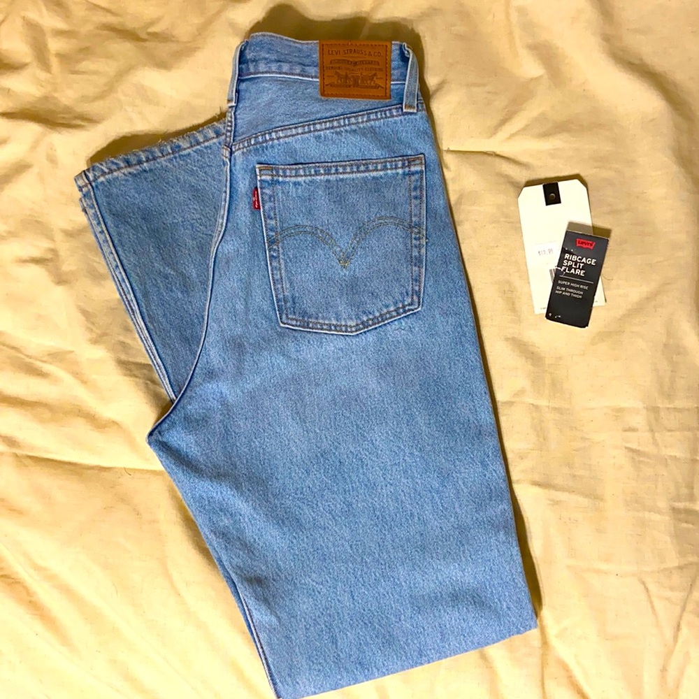 Levi’s Ribcage Split Flare